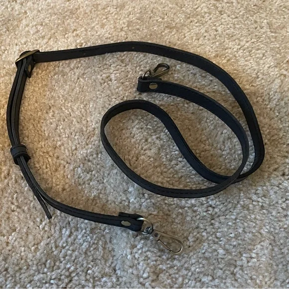 Stylish Black and Tan Woven Crossbody Bag - Picture 5 of 6